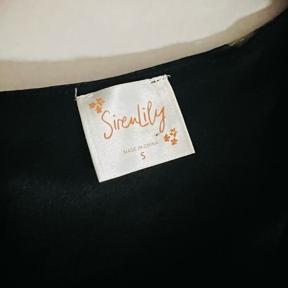 Siren Lily Floral Bell Sleeve Fit And Flare Dress Size S Small Black Cream - Picture 4 of 8